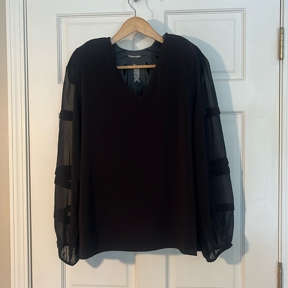 Calvin Klein | Black | Size Large | vneck - Picture 1 of 6